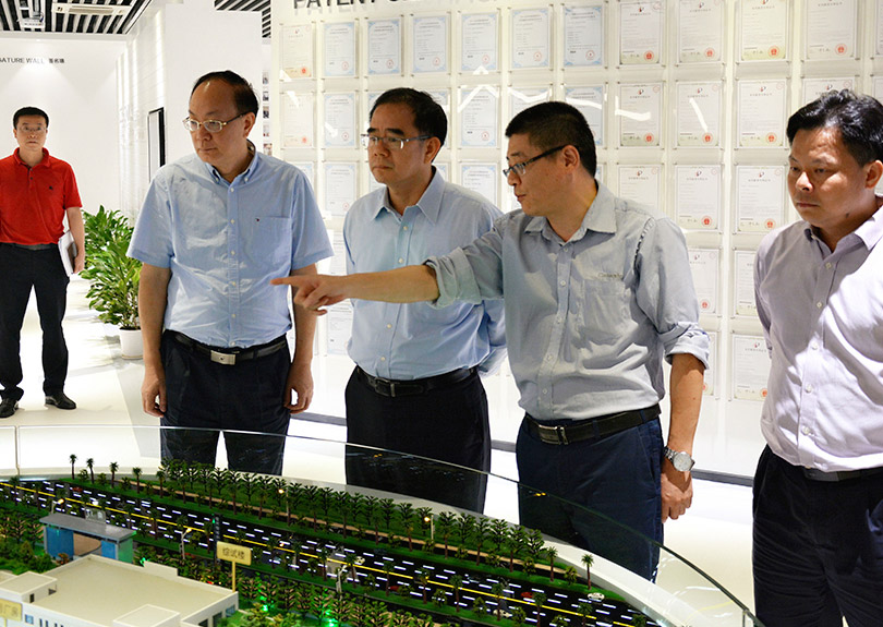 向导来访：： 2018.10东莞市委书记梁维东恒峰g22调研